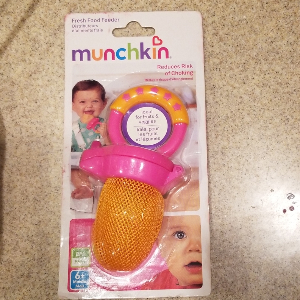 Munchkin Food Feeder